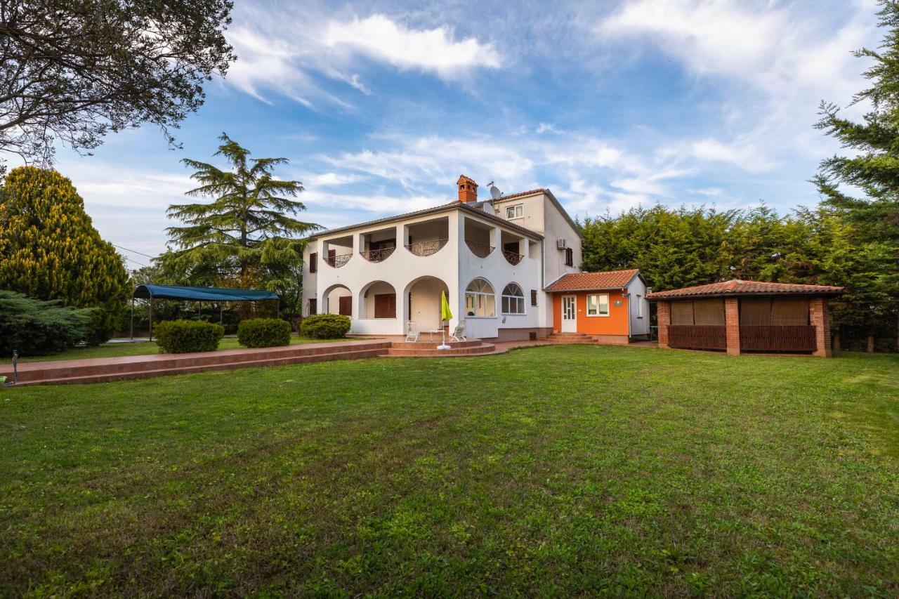 Apartment Villa Nera Pula Exterior foto